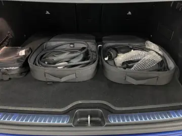 Mercedes-Benz GLC 300de AMG MASSAGE DISTR DIGITAL HUD