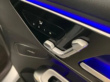 Mercedes-Benz GLC 300e 4M 360Kam 4x SiHz Digital LED