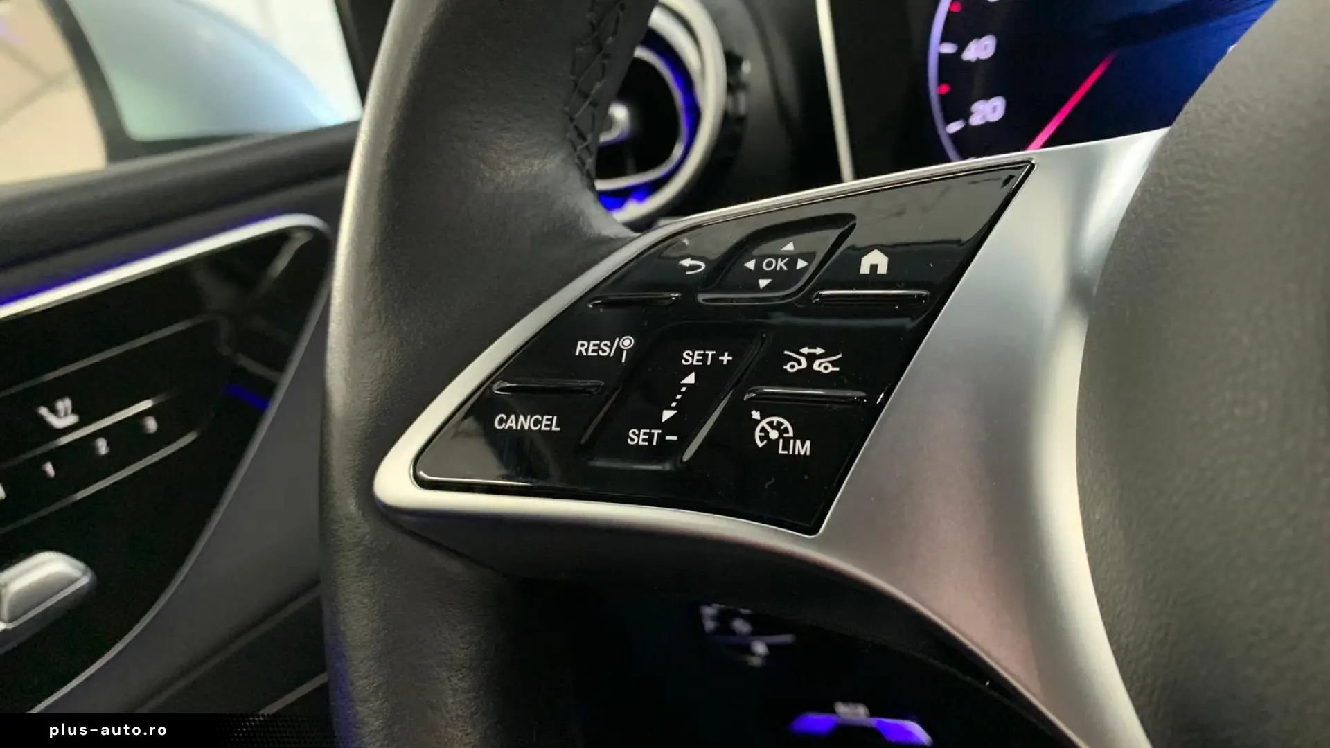 Mercedes-Benz GLC 300e 4M 360Kam 4x SiHz Digital LED
