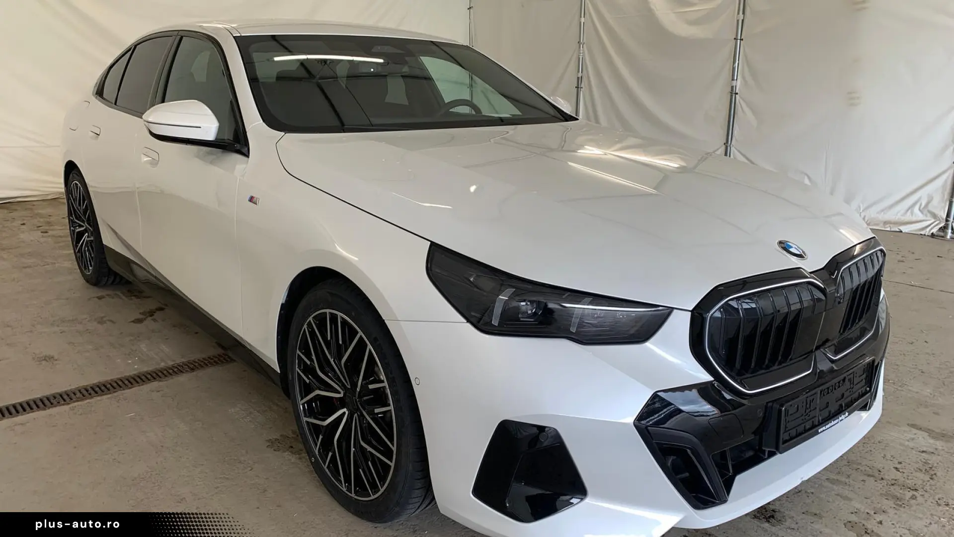BMW 520 d M SPORT PRO DRIVE  20  360    HUD   ICONIC GLOW