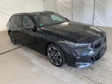 BMW 520 xDr M Sport DrivingProf Pano HeadUp Widescr.