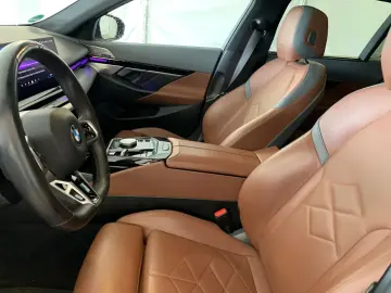 BMW 520 xDr M Sport DrivingProf Pano HeadUp Widescr.