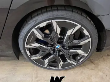 BMW 520 d xDrive M Sport Pro  DrivPro HUD 21