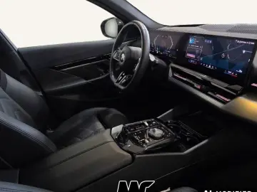 BMW 520 d xDrive M Sport Pro  DrivPro HUD 21