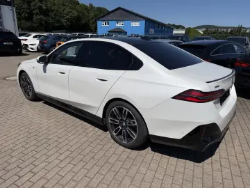 BMW 520 d xDr M Sport Pro DRPROF ICONIC HUD AHK PANO