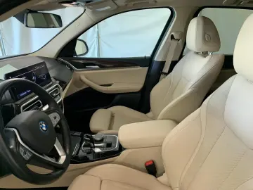 BMW X3 xDr 30 e ACC LASER 360  HUD AHK KEYLESS HiFi