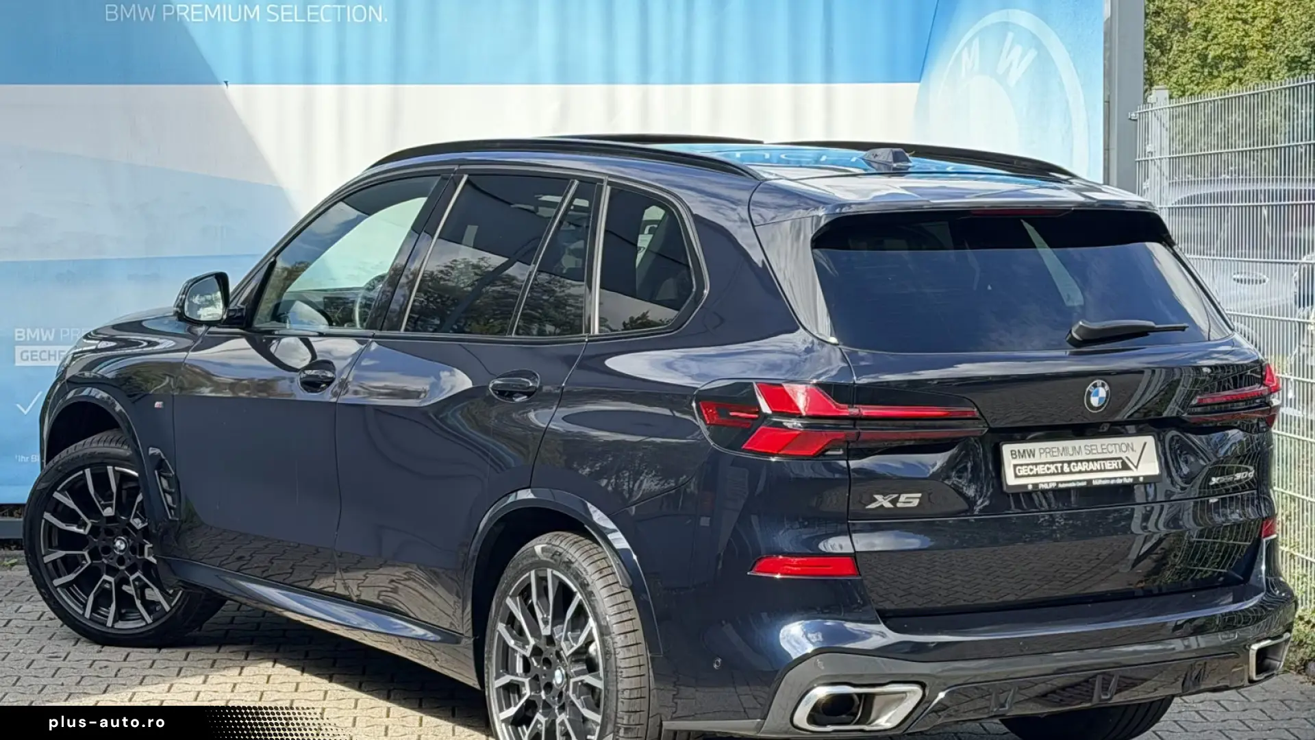 BMW X5 xDrive30d M Sport  Pano Towbar Aux Heater h&k