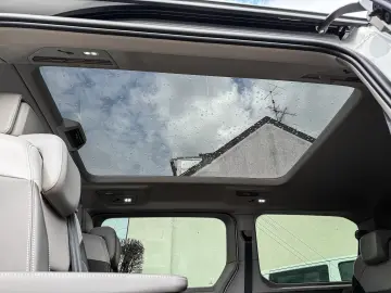 Volkswagen T7 Multivan 2.0 TDI Edition Long   MATRIX PANO