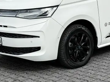 Volkswagen T7 Multivan 2.0 TDI Edition Long   MATRIX PANO