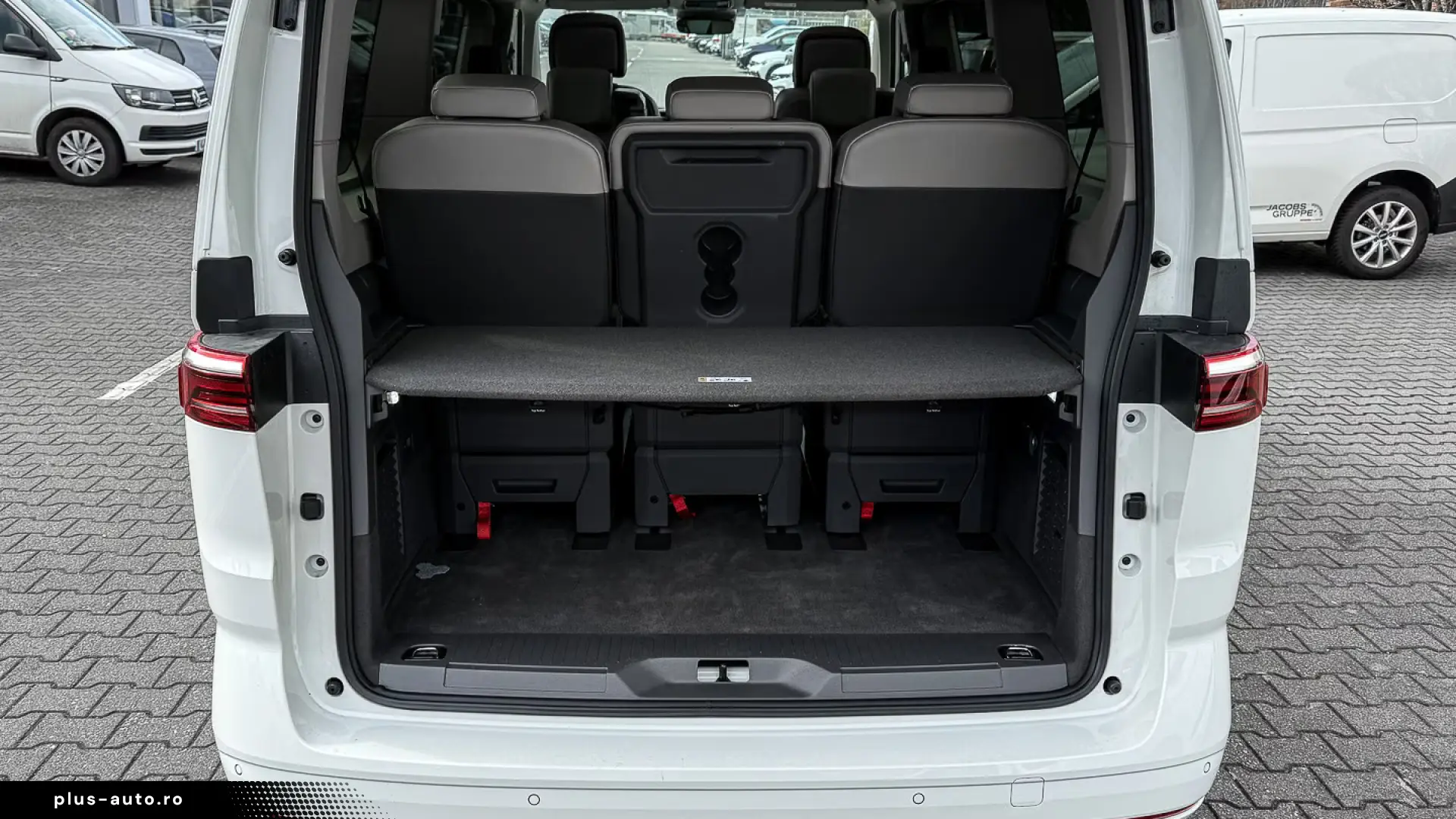 Volkswagen T7 Multivan 2.0 TDI Edition Long   MATRIX PANO