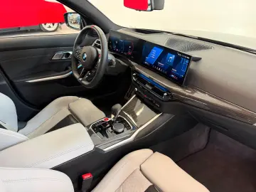BMW M3 Sedan xDrive Competition M