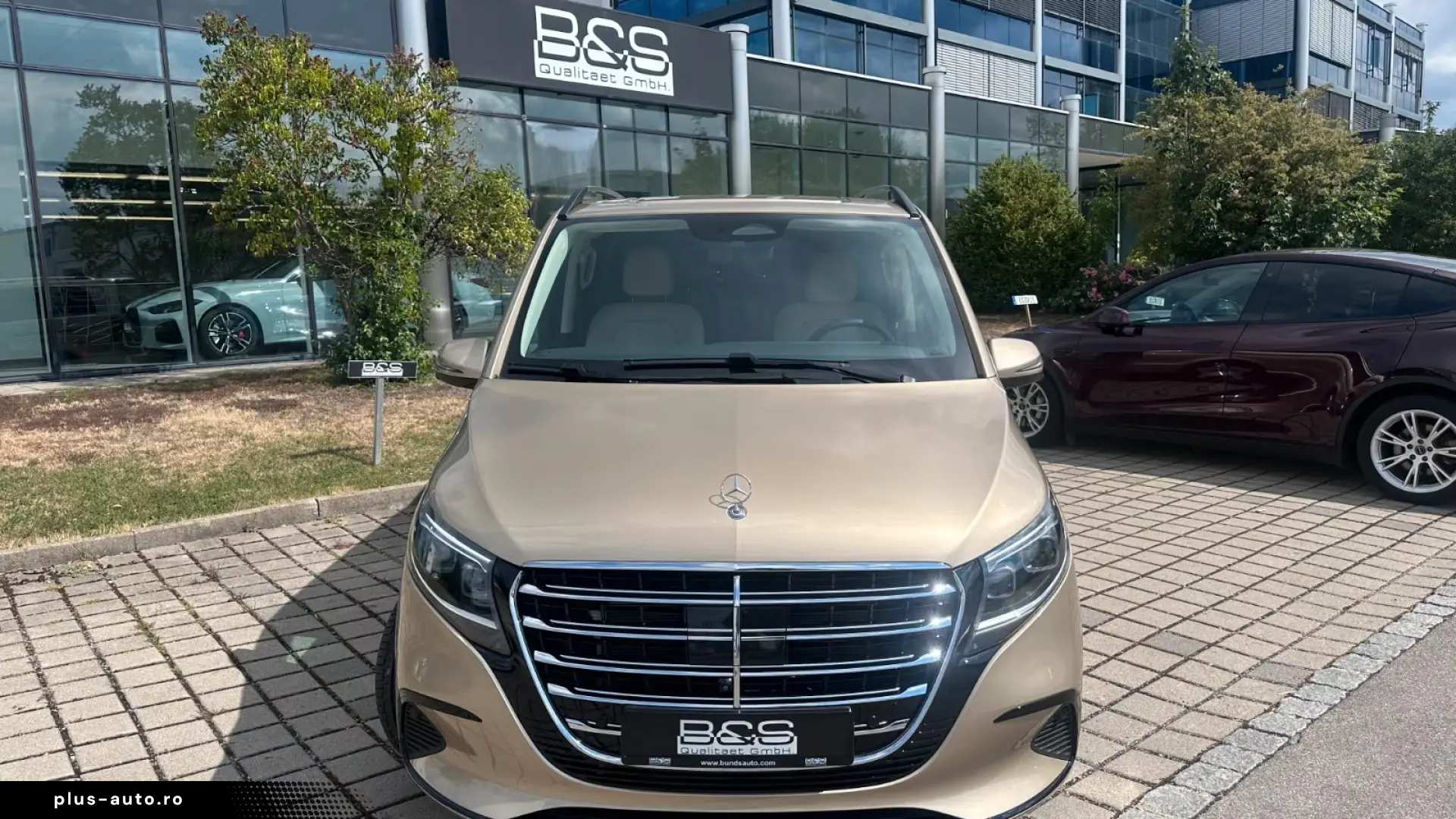 Mercedes-Benz V 300d 4M AMG  Extra Lang DISTR BURM AIRMATIC