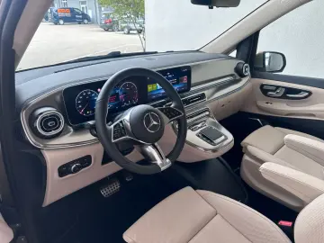 Mercedes-Benz V 300d 4M AMG  Extra Lang DISTR BURM AIRMATIC