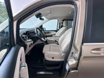 Mercedes-Benz V 300d 4M AMG  Extra Lang DISTR BURM AIRMATIC