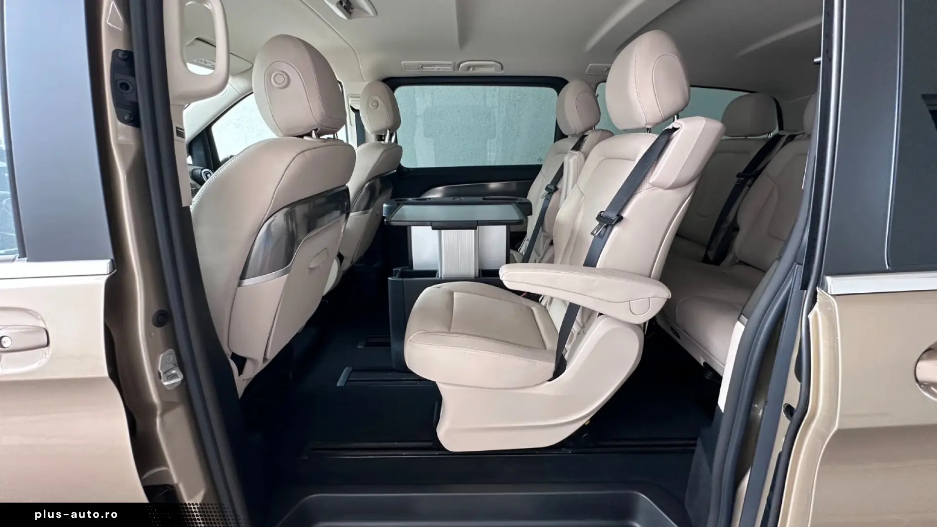 Mercedes-Benz V 300d 4M AMG  Extra Lang DISTR BURM AIRMATIC