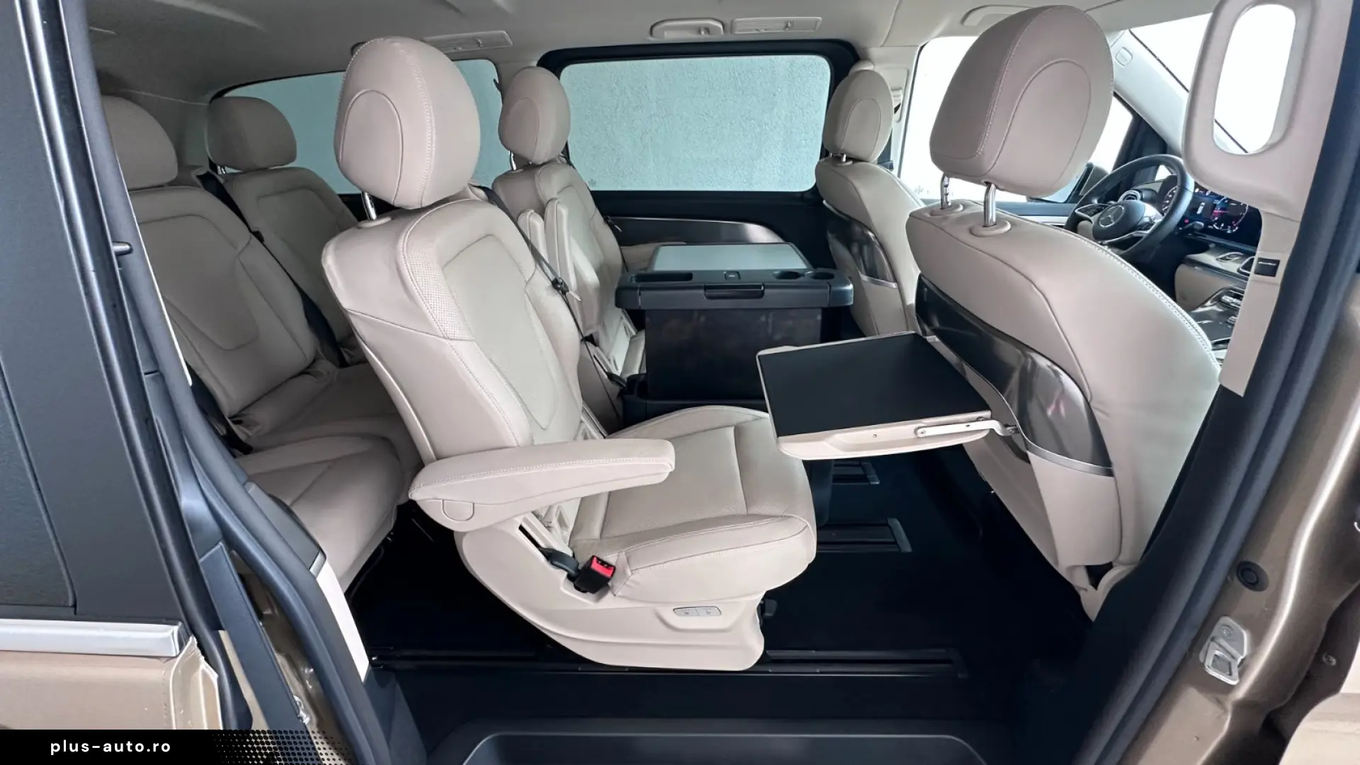Mercedes-Benz V 300d 4M AMG  Extra Lang DISTR BURM AIRMATIC