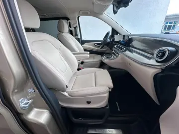 Mercedes-Benz V 300d 4M AMG  Extra Lang DISTR BURM AIRMATIC