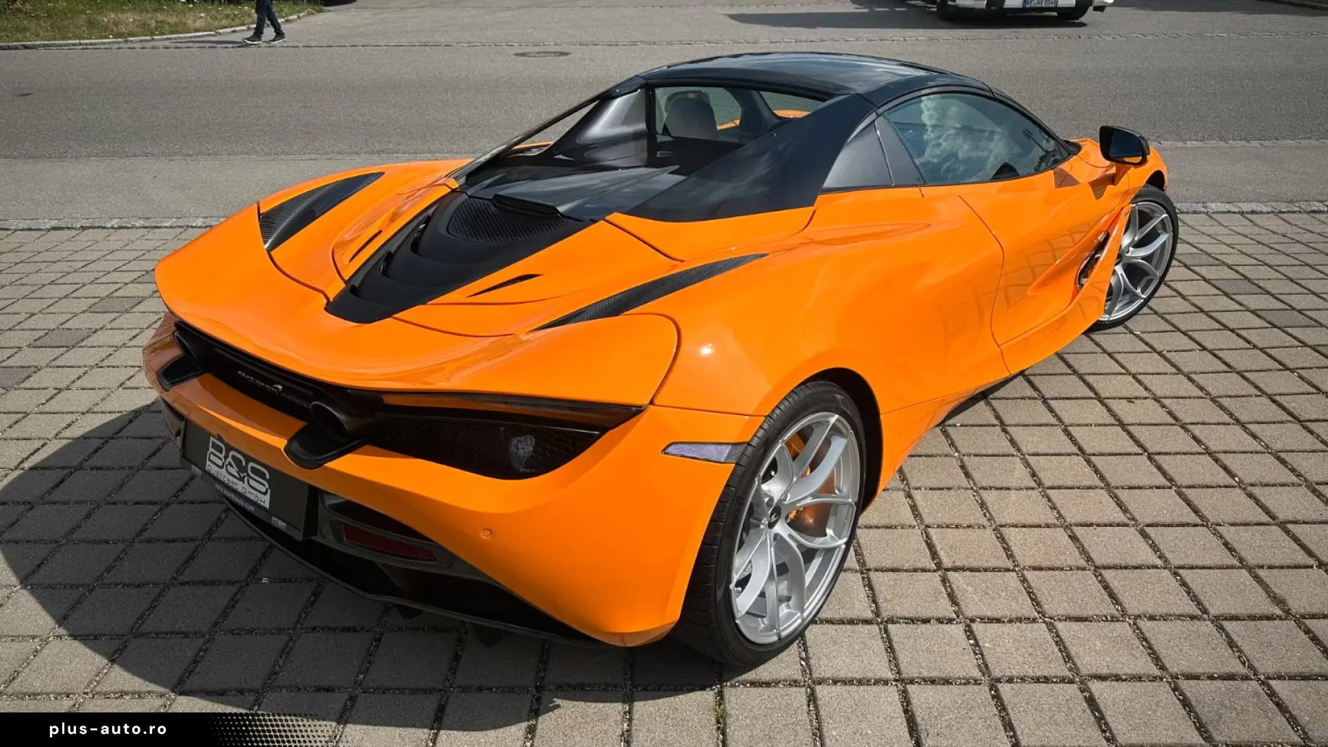 McLaren 720S SPIDER PERFOR. PLUS.KERAMIK CARBON LIFT B&W