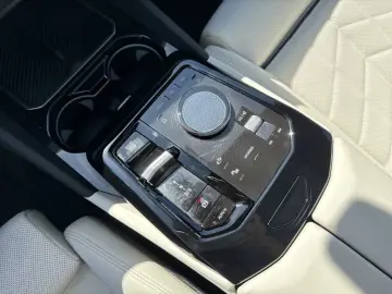 BMW 550e xDr T M SPORT AdLED AHK Pano B&W 360