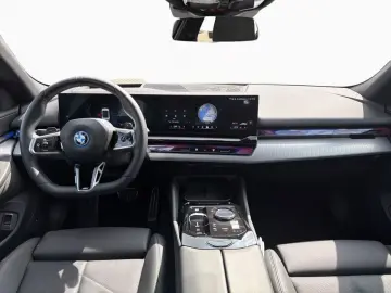 BMW 550e xDr M Sport Pro Pano Iconic H K 360