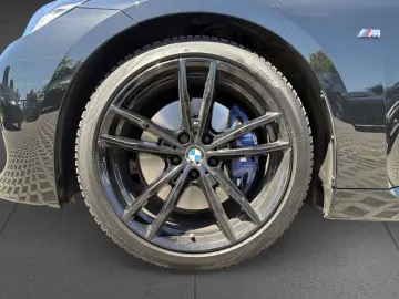 BMW M240i Coupé ACC Camera adaptive driving mode HUD