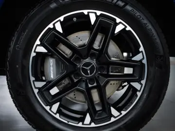 Mercedes-Benz G63 AMG OFFROAD-PAK SUPERIOR MASSAGE 1.HAND