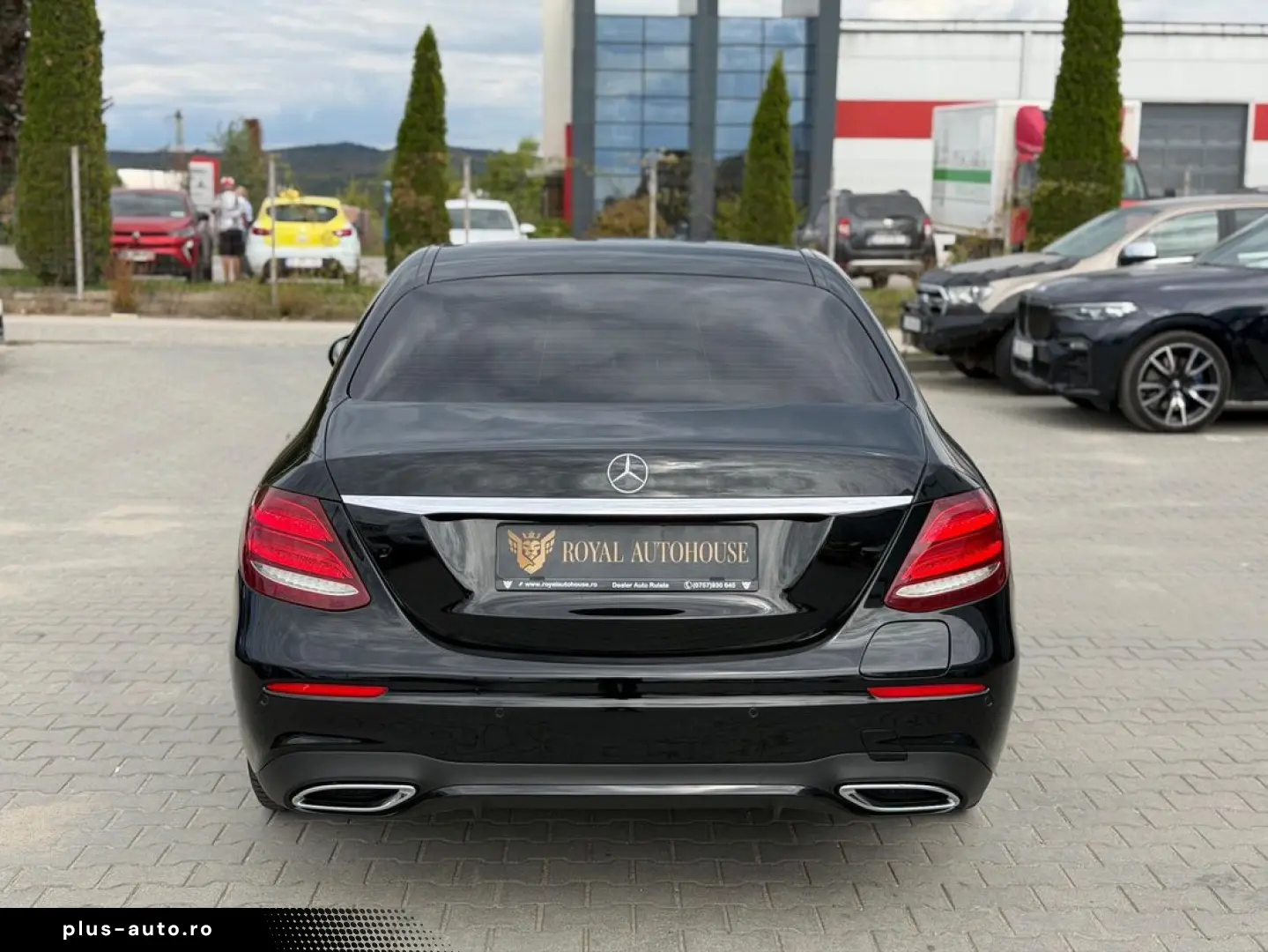 Mercedes-Benz E
