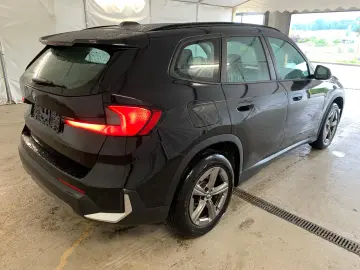 BMW X1 23d xDrive NAVI AHKLED DRIVING ASS