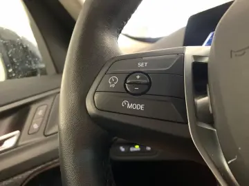BMW X1 23d xDrive NAVI AHKLED DRIVING ASS
