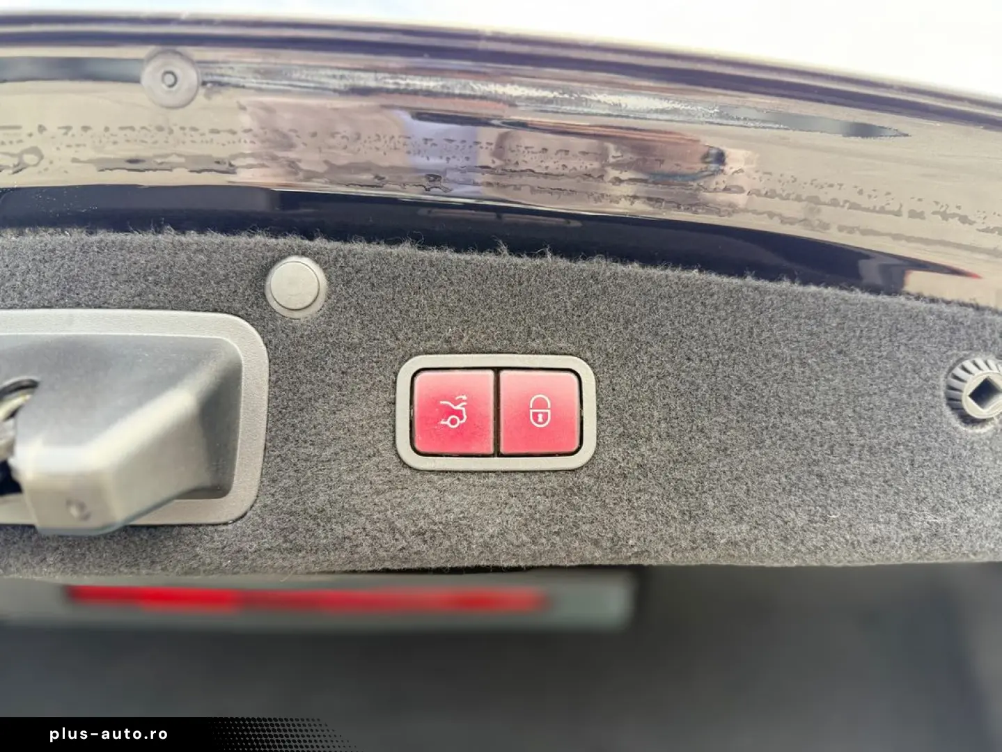 Mercedes-Benz S
