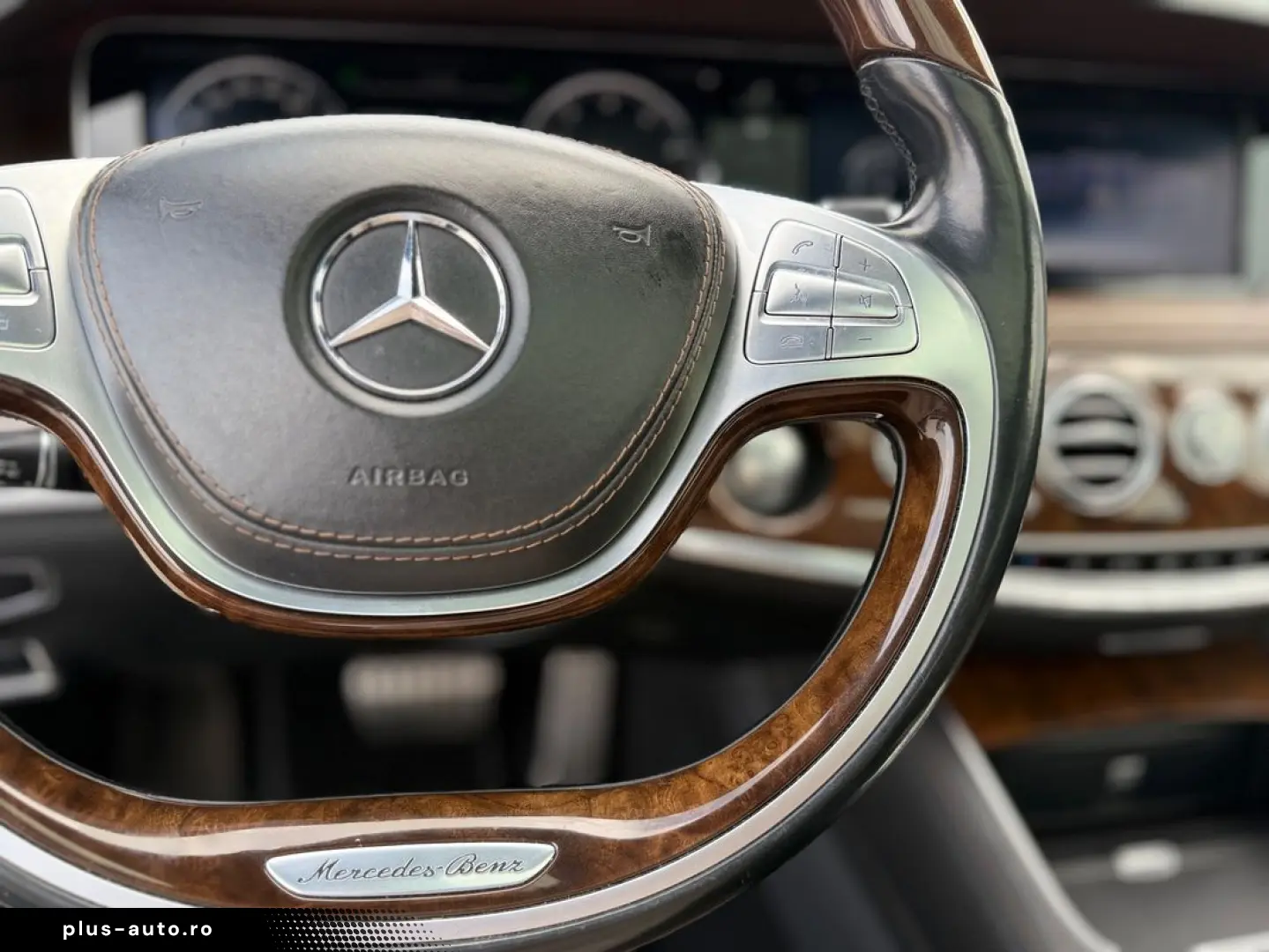Mercedes-Benz S
