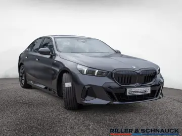 BMW 530e M-Sport Pro NAVI HUD ACC SITZBELÜFTUNG 360