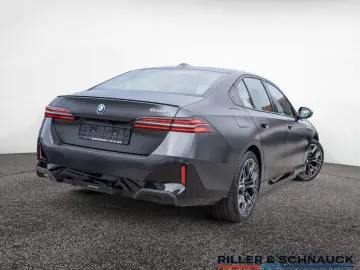 BMW 530e M-Sport Pro NAVI HUD ACC SITZBELÜFTUNG 360