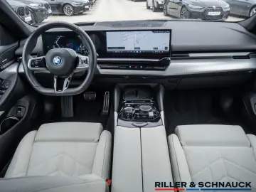 BMW 530e M-Sport Pro NAVI HUD ACC SITZBELÜFTUNG 360