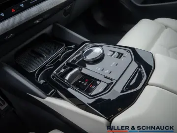 BMW 530e M-Sport Pro NAVI HUD ACC SITZBELÜFTUNG 360