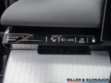 BMW 530e M-Sport Pro NAVI HUD ACC SITZBELÜFTUNG 360