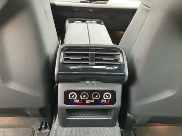 BMW 520d xDrive Limousine M Sport HUD LED LC Prof
