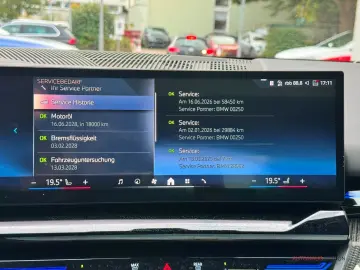 BMW 540 d xDrive M Sport Pro Iconic Glow Pano HUD