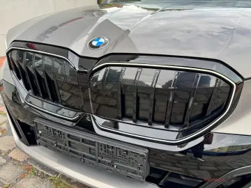 BMW 540 d xDrive M Sport Pro Iconic Glow Pano HUD
