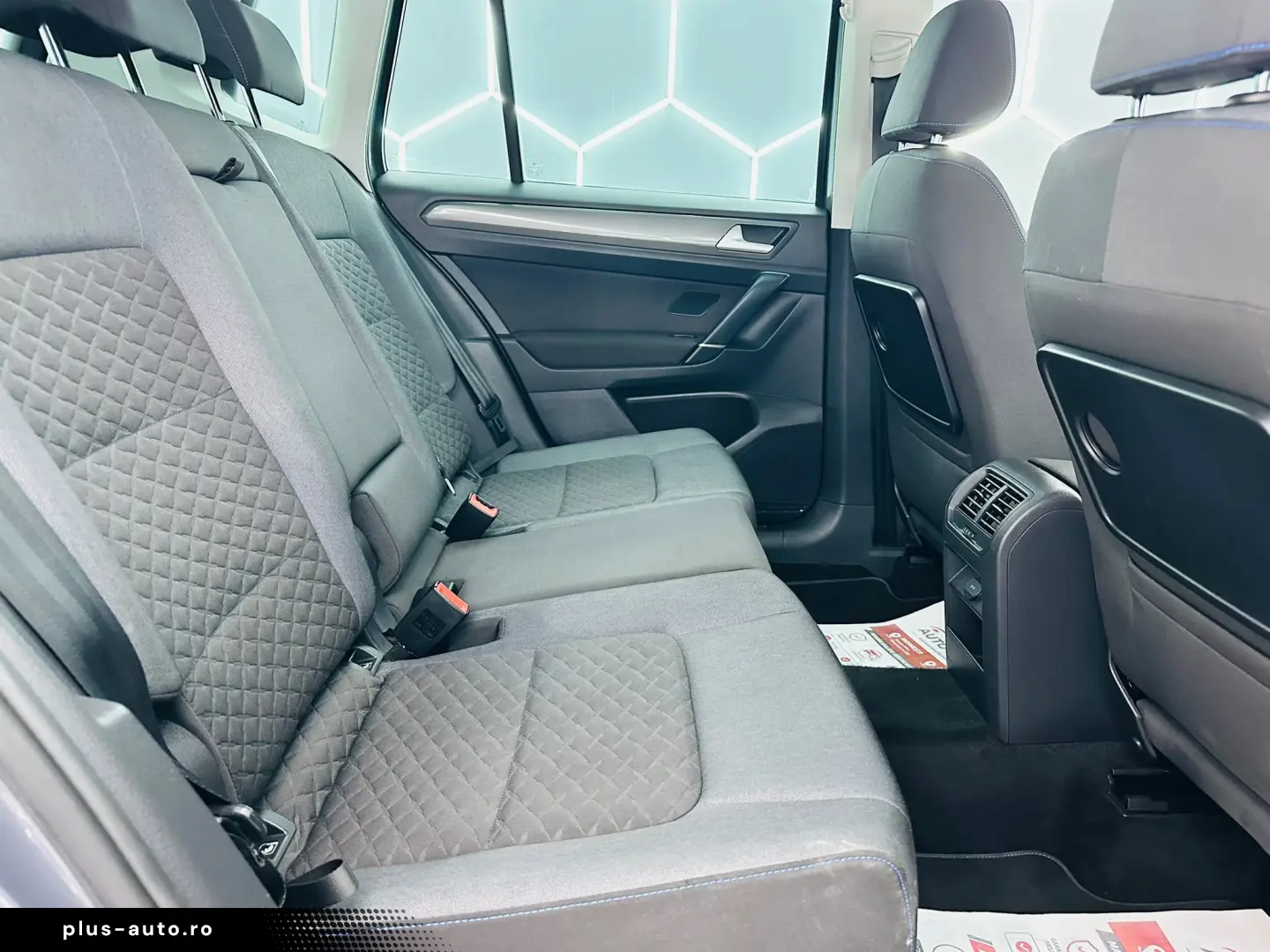 VOLKSWAGEN GOLF-SPORTSVAN 2019 1.6D E6 Garantie 12 Luni Rate