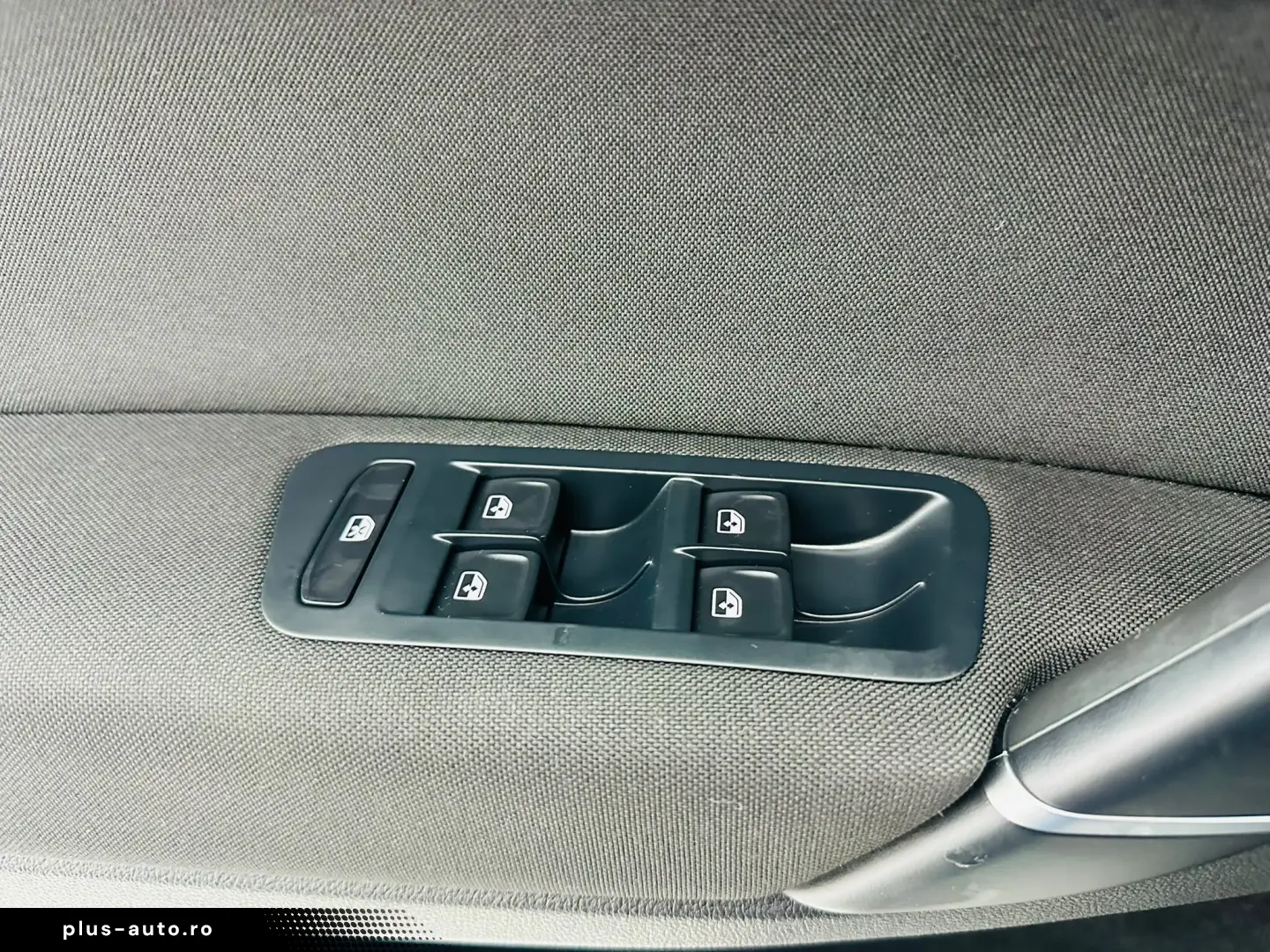 VOLKSWAGEN GOLF-SPORTSVAN 2019 1.6D E6 Garantie 12 Luni Rate