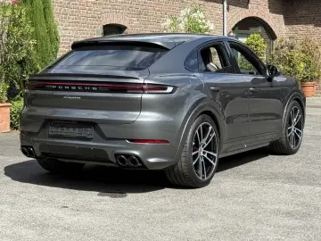 Porsche Cayenne Coupe 22 ZOLL SPORTDESIGN-PAKET-CHRONO