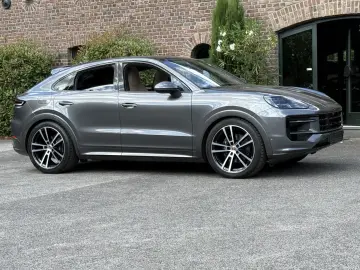 Porsche Cayenne Coupe 22 ZOLL SPORTDESIGN-PAKET-CHRONO