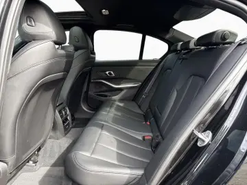 BMW 320iA xDr M SPORT PRO LivePr AdLED 19  GSD 360