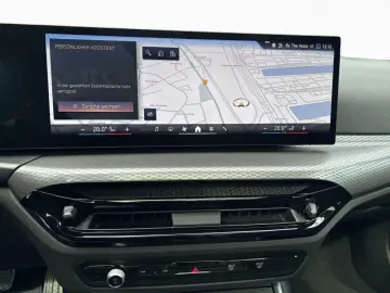 BMW 320iA xDr M SPORT PRO LivePr AdLED 19  GSD 360