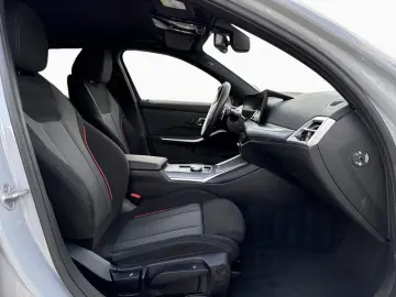 BMW 320dA T M SPORT LivePro AHK 360