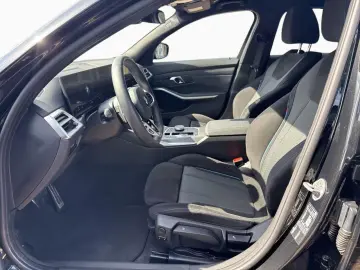 BMW 320iA T M SPORT LivePr 19