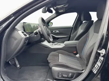 BMW 320i xDrive M Sport AHK LivePro 360