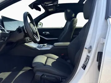 BMW 320i Touring M SPORT AHK Pano Kamera Tempo 19