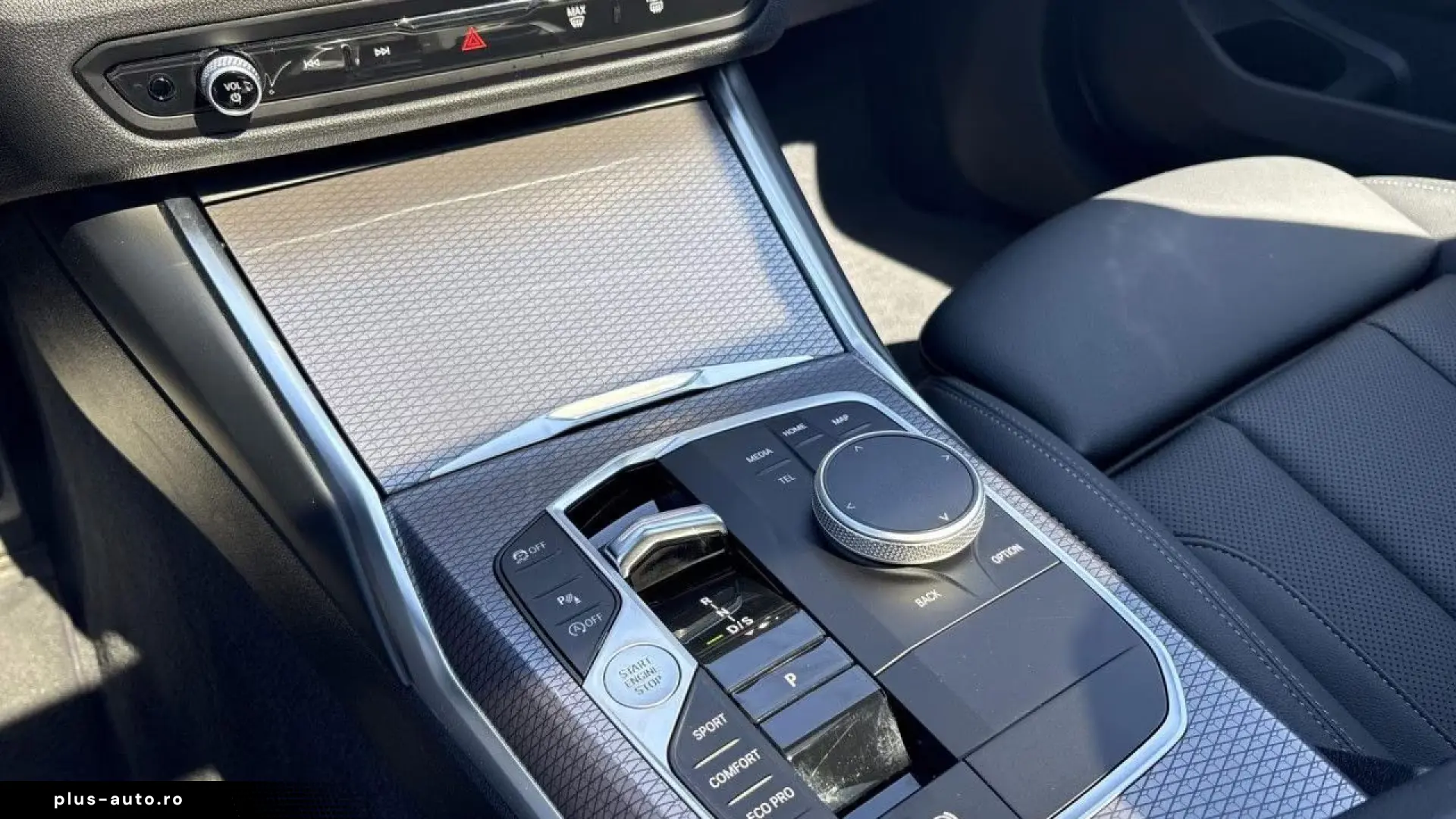 BMW 320i Touring M SPORT AHK Pano Kamera Tempo 19